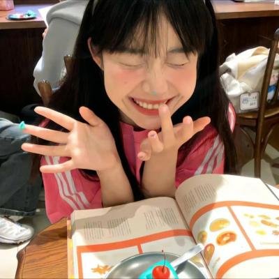 被虐离婚后，厉总跪求我回头